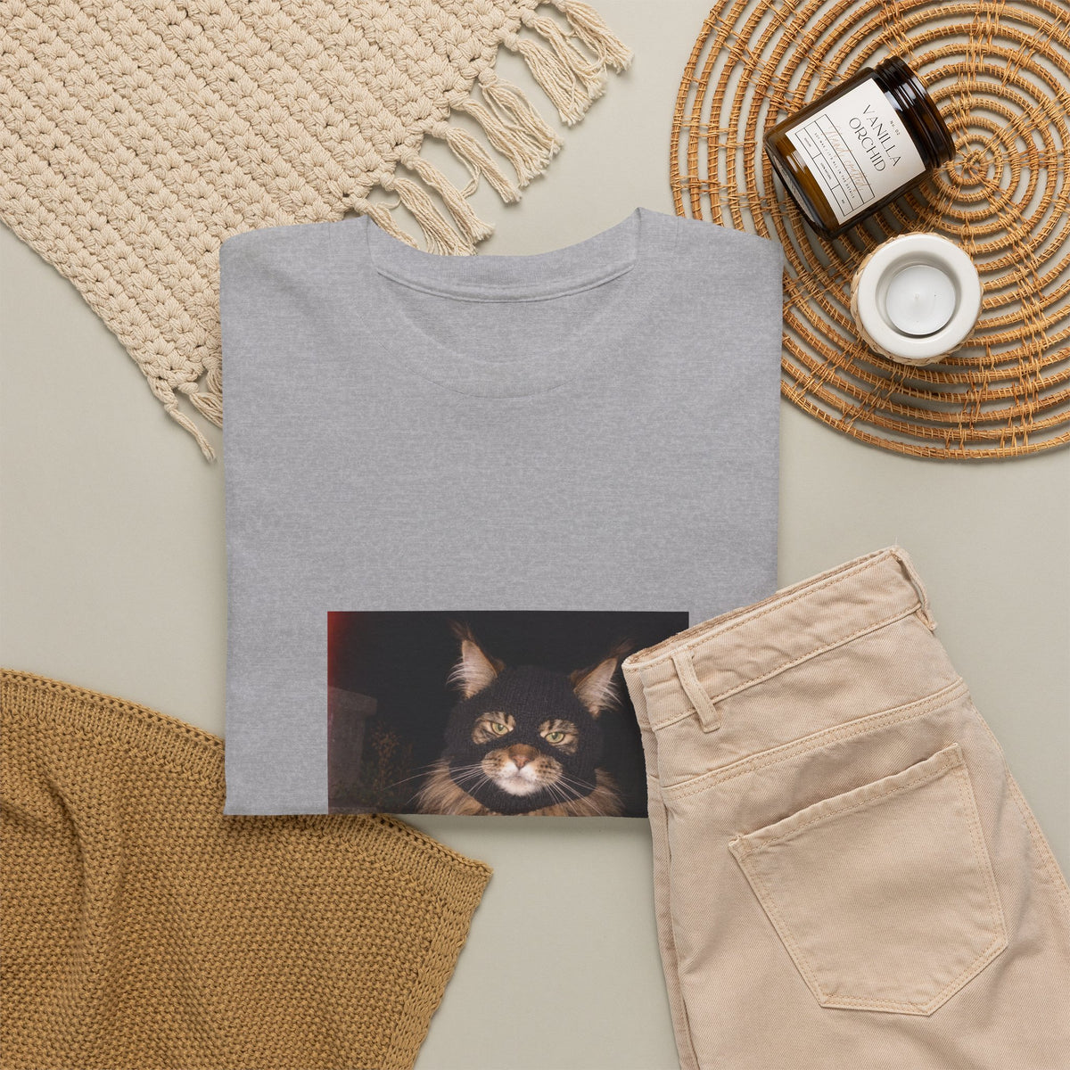 Cat Photo T‑Shirt — Cozy Fluffy Cat Portrait Tee